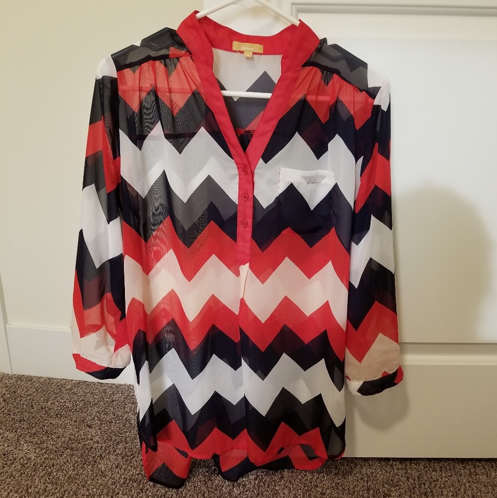 Takara. RWB Chevron 3/4th sleeve blouse. Large